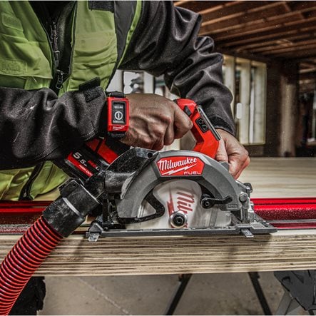 Milwaukee M18 FUEL™ Akku-Tiefschnitt-Kreissäge M18FCSDC165-0C – Ansicht 2