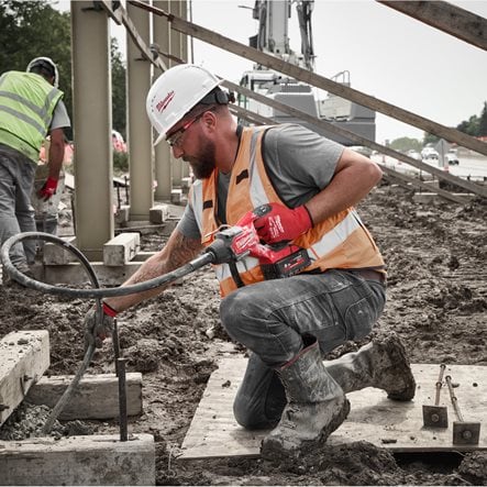 Milwaukee M18 FUEL™ Akku-Betonrüttler M18FCVN12-0 – Ansicht 3