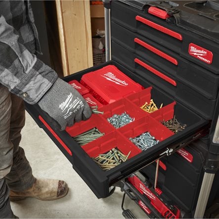 Milwaukee PACKOUT™ Koffer mit 4 Schubladen – Ansicht 3