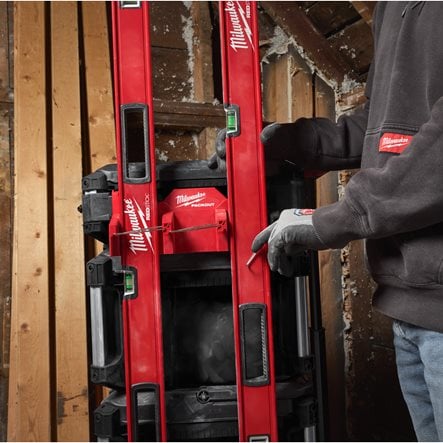 Milwaukee PACKOUT™ Seitenhalterung für lange Werkzeuge – Ansicht 2