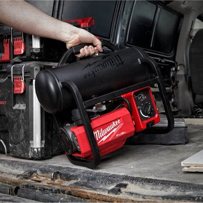 Milwaukee M18 FUEL™ Akku-Kompressor M18FAC-0 – Ansicht 3