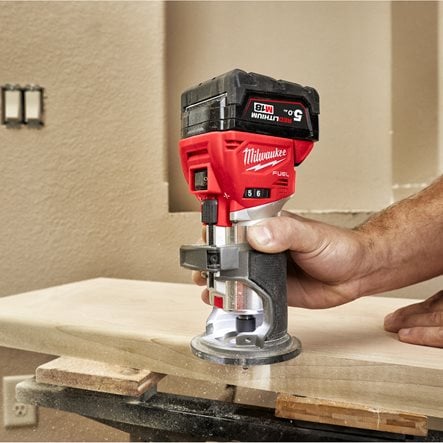 Milwaukee M18 FUEL™ Akku-Kantenfräse M18FTR8-0X – Ansicht 3